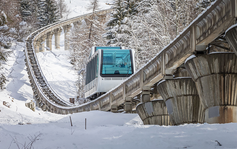atelier 360 designs a fully glazed funicular in the french mountains 2