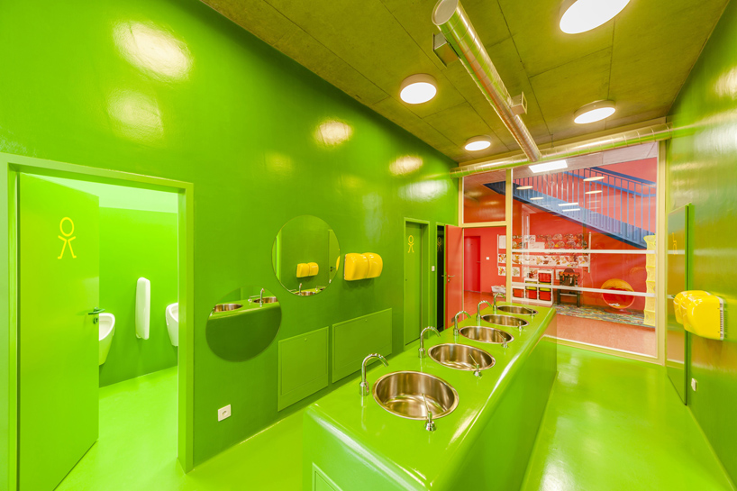 mid century elementary school addition in czech republic - 2