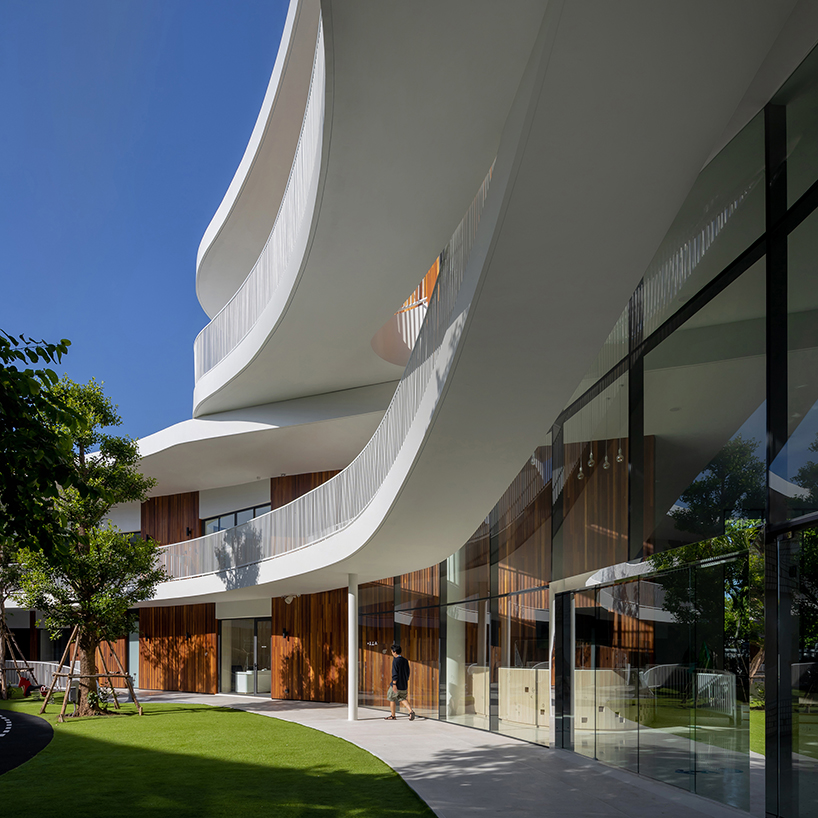 plan architect completes the kensington learning space in bangkok designboom