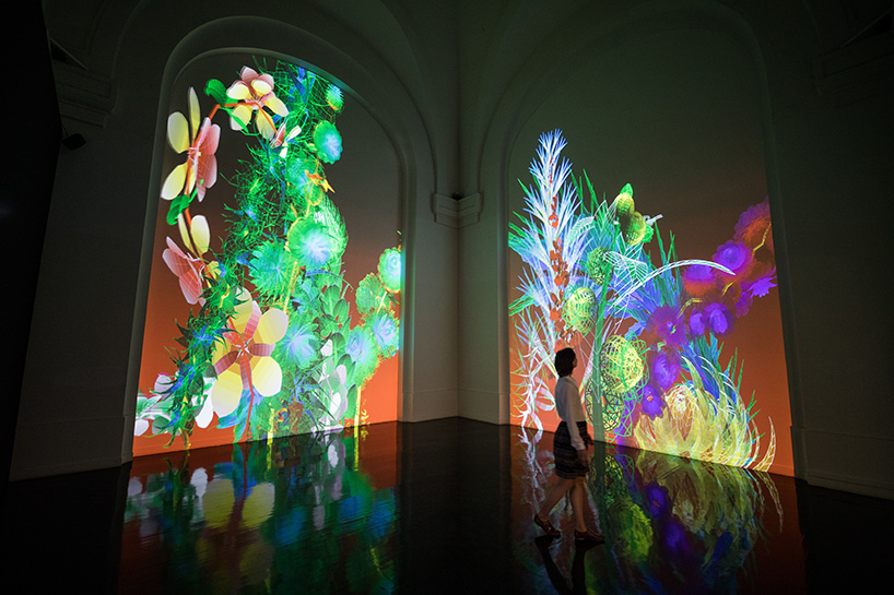 miguel chevalier creates a digital kingdom of flowers in latest exhibit - 3