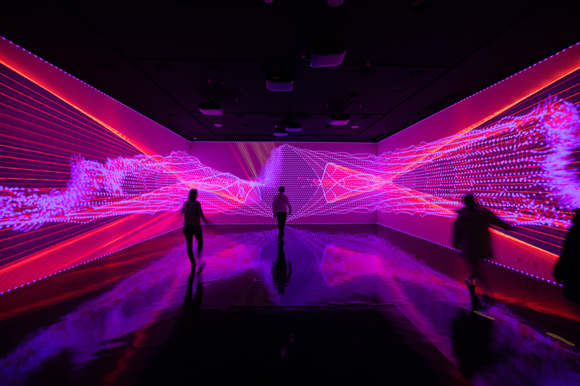 luminous strings, drawing robots, & VR installations mark miguel chevalier's seoul exhibition