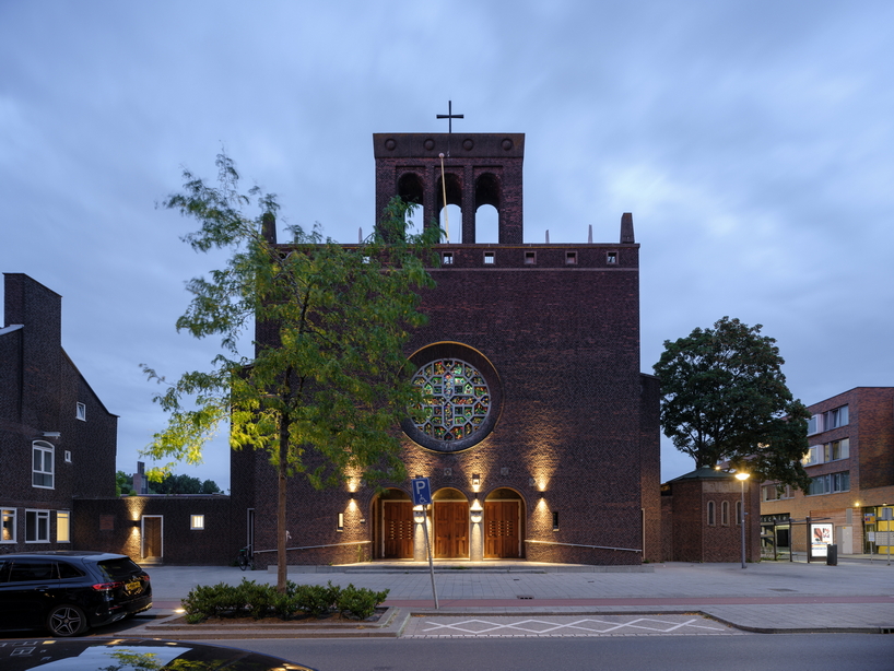 church transformation in rotterdam 6