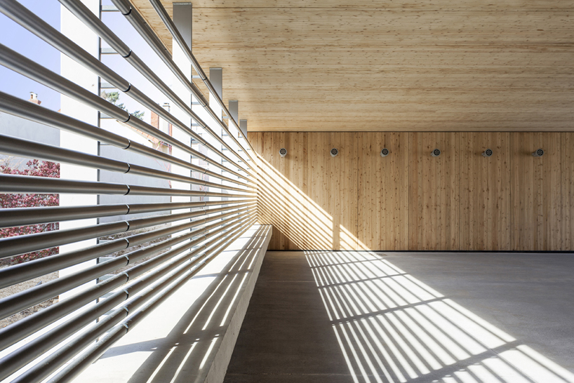 yoonseux architectes extends j jaures ii primary school and garden in france - 1