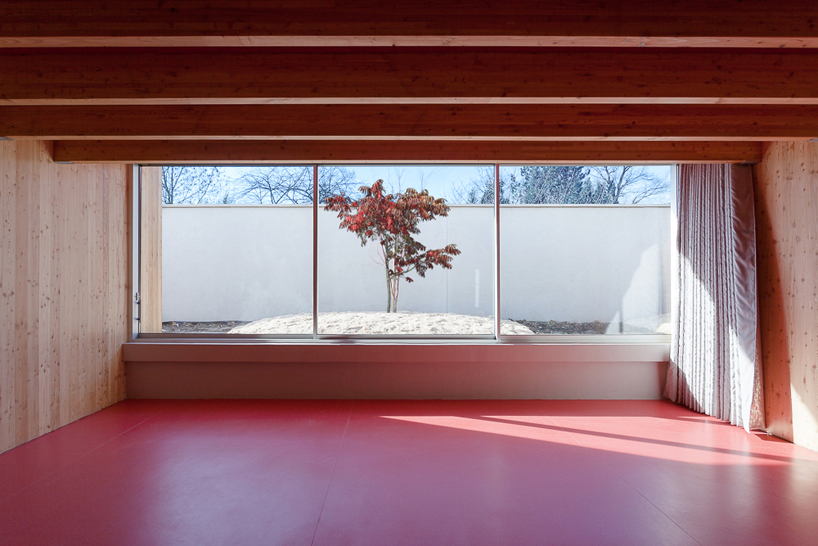yoonseux architectes extends j jaures ii primary school and garden in france - 5