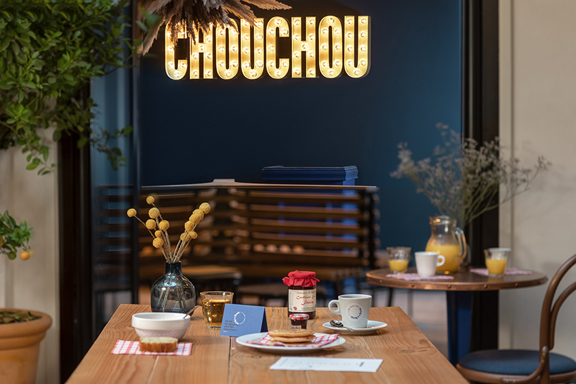 chouchou hotel a large living space in paris by michael malapert 4