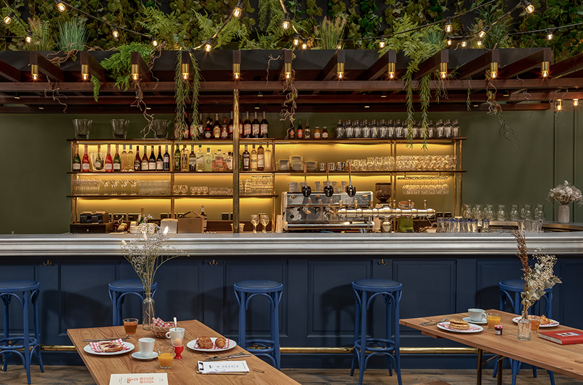 chouchou hotel a large living space in paris by michael malapert 9