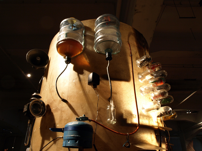 olaf mooij the coach mobile artist studio designboom