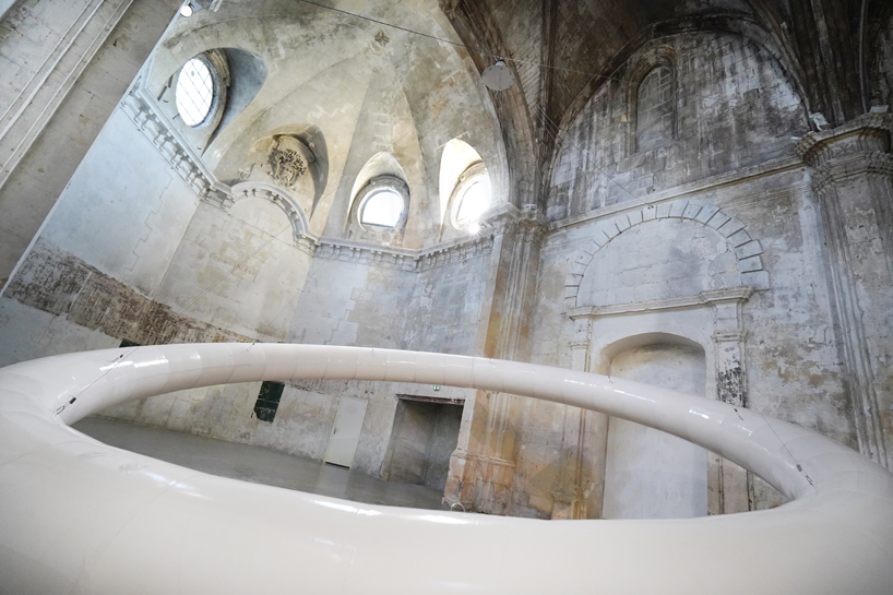 'boreal halo' within 17th-century church building in france