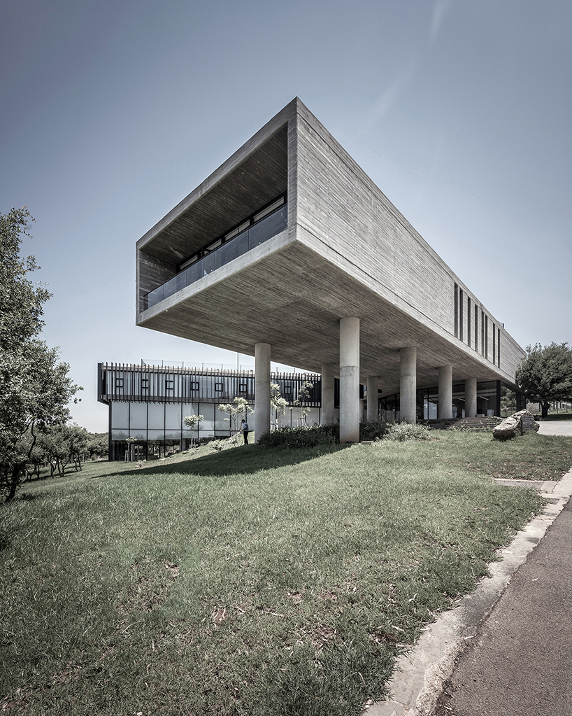 fouad samara architects' center for arabic studies and intercultural dialogue in lebanon - 2