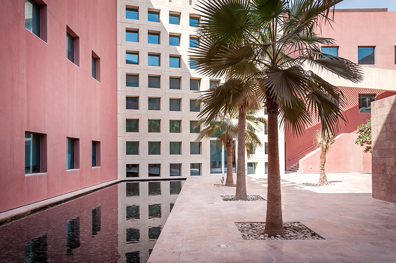 LEGORRETA completes engineering college in doha with pastel-hued geometric façades