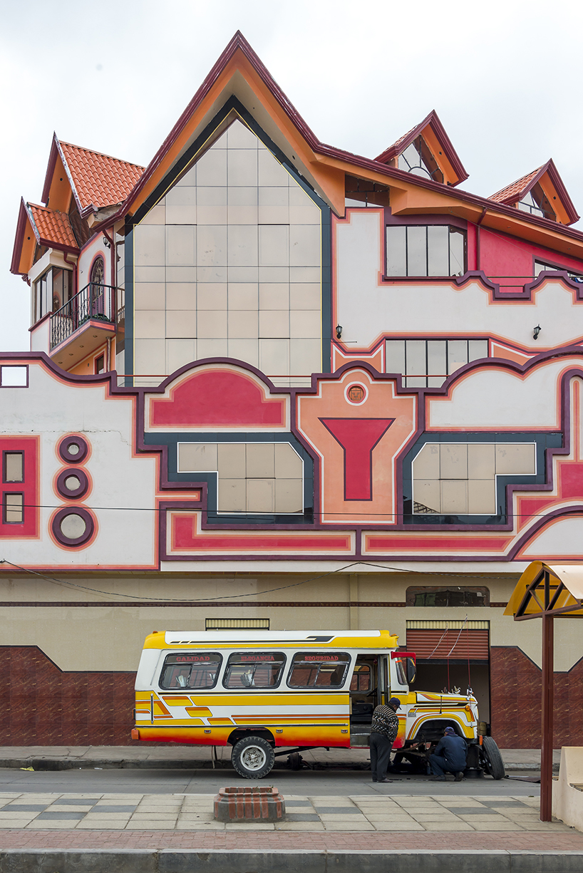 photographer captures cholets,  bolivian style houses that represent success in el alto designboom
