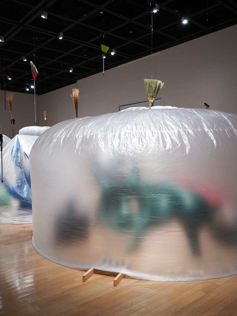 yasuaki onishi collaborates with taro okamotos sculptures 6