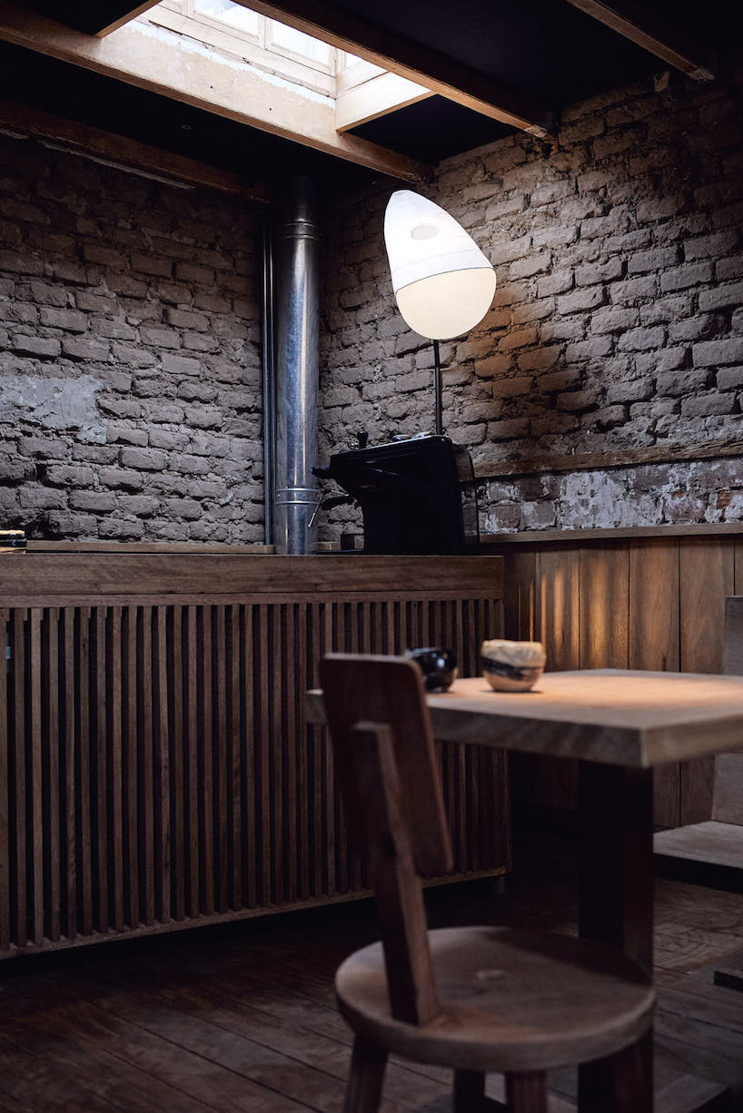 ghezzi novak and blanco use natural materials in cozy restaurant interior, lima