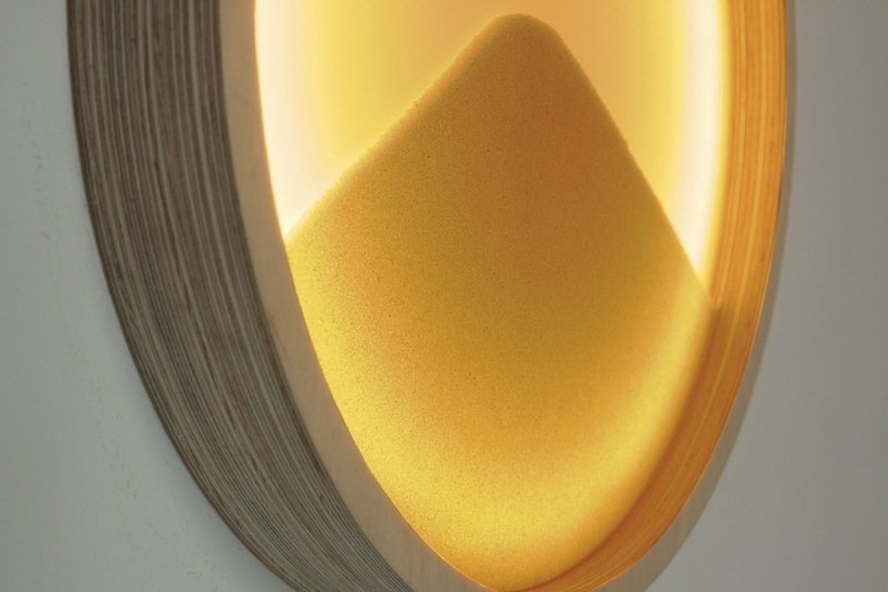pani jurek + piotr musialowski fill kinetic kolo light with sand  - 6