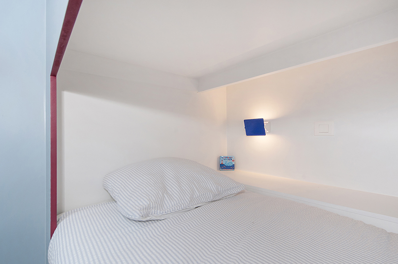 pierre-louis gerlier + marion duclos design meshes for sleeping in a bookcase designboom