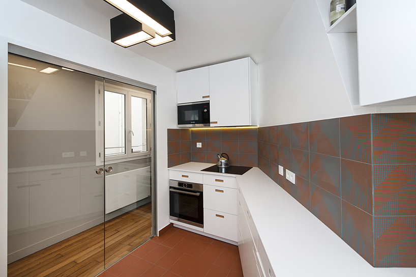 pierre-louis gerlier + marion duclos design meshes for sleeping in a bookcase designboom