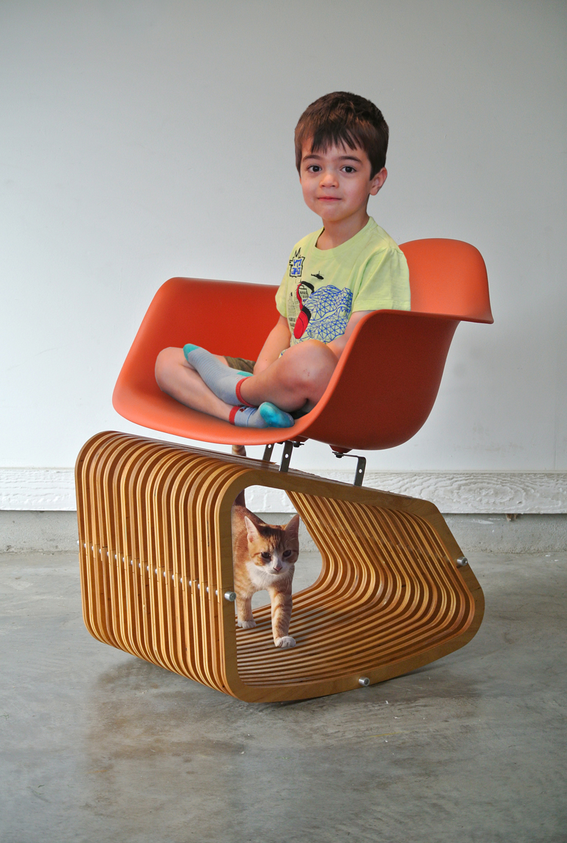 rocking-2-gether chair by studio PAULBAUT designboom