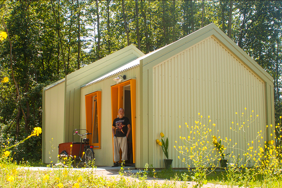 studio elmo vermijs designs skaeve huse on the outskirts of eindhoven in the netherlands - 2