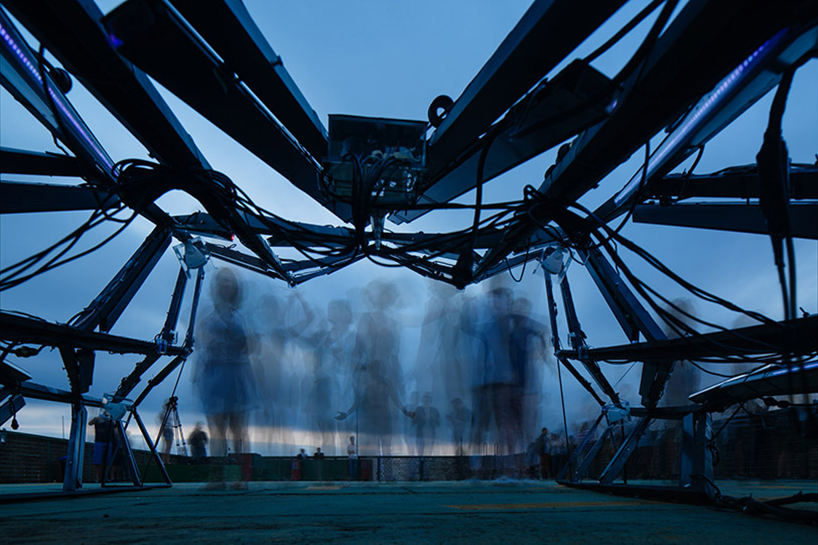 studio guto requena sensitive star interactive installation sao paulo designboom