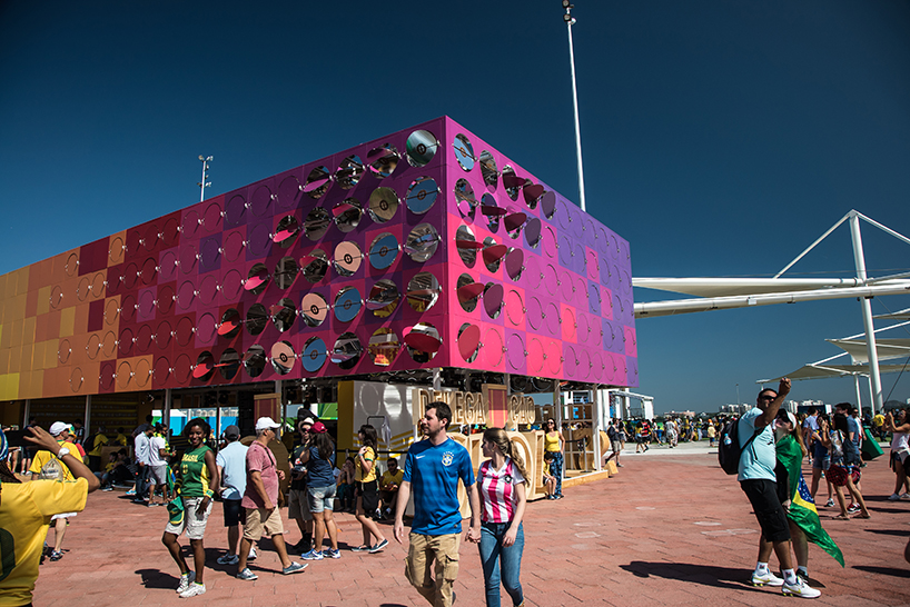 estudio guto requena interactive dancing pavilion rio olympics designboom