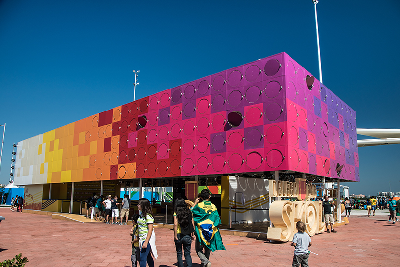 estudio guto requena interactive dancing pavilion rio olympics designboom