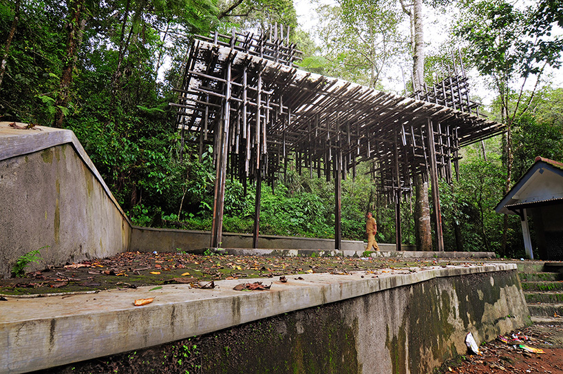 budipradono architects i shelter cycling indonesia designboom