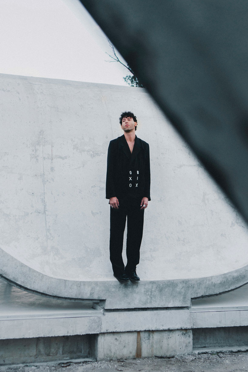 architect felipe escudero designs clothing line 12