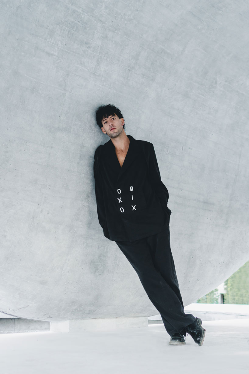 architect felipe escudero designs clothing line 2