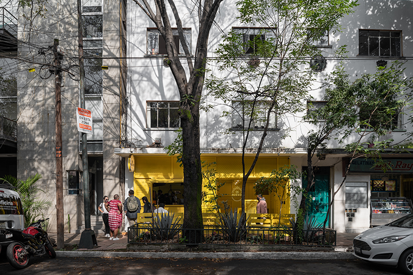 cadena concept design builds an egg-inspired fast food concept in mexico designboom