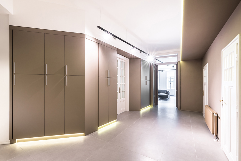 batlab brown prosthesis apartment budapest hungary