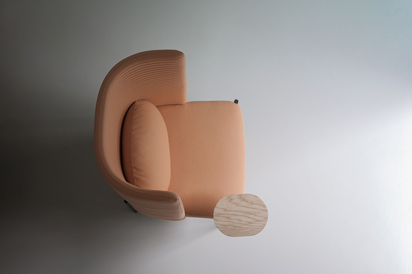 perezochando ara armchair missana designboom