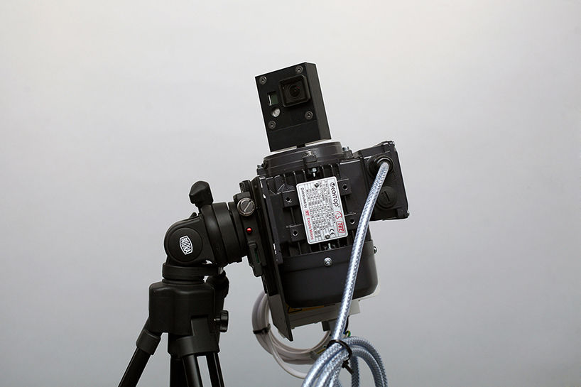 oscar lhermitte revolvograph designboom