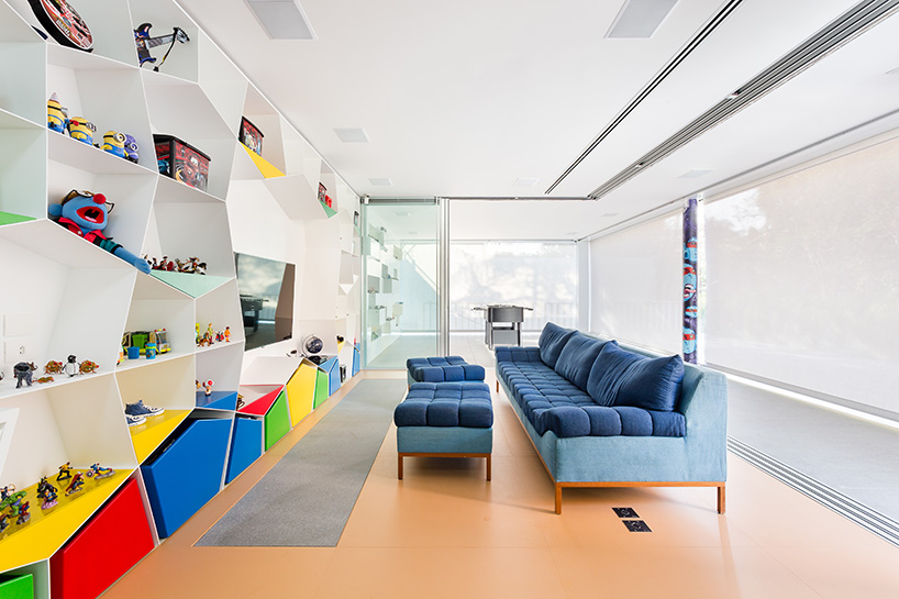 pascali semerdjian toy house