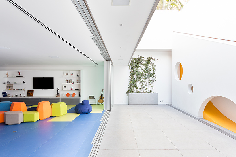 pascali semerdjian toy house