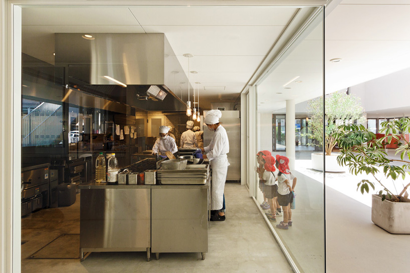 D1 kindergarten nursery hibinosekkei youji no shiro kumamoto japan designboom