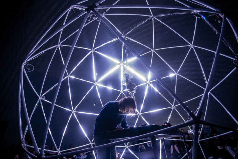 sound artist fraction presents entropia audio-visual installation - 2