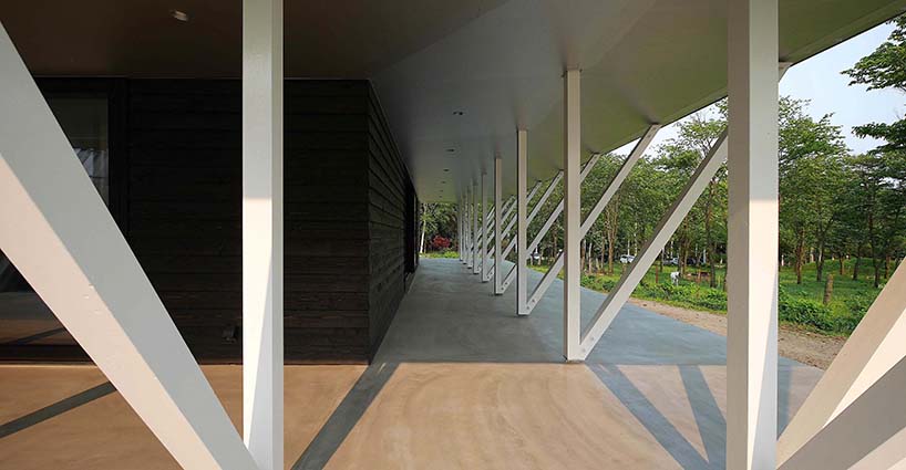 hiroshi kawahito karinnpani hall kyodougakusha shintoku farm japan designboom