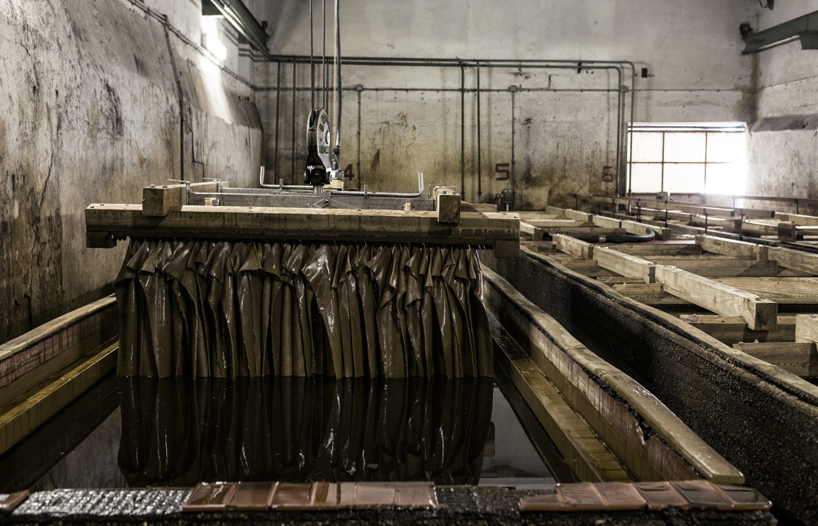 bartoli design 1085 edition chair kristalia designboom