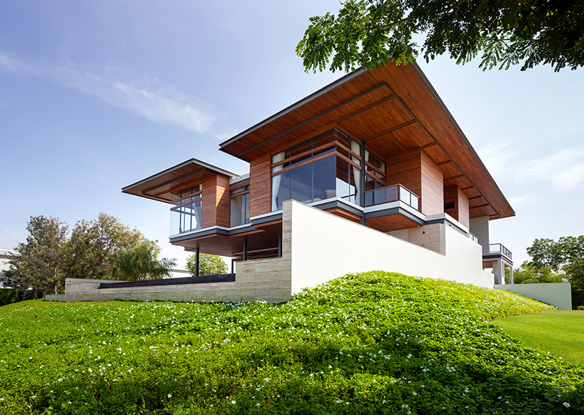 junsekino-nakhon-chai-si-house-family-residence-bangkok-thailand-11-26-2019-designboom