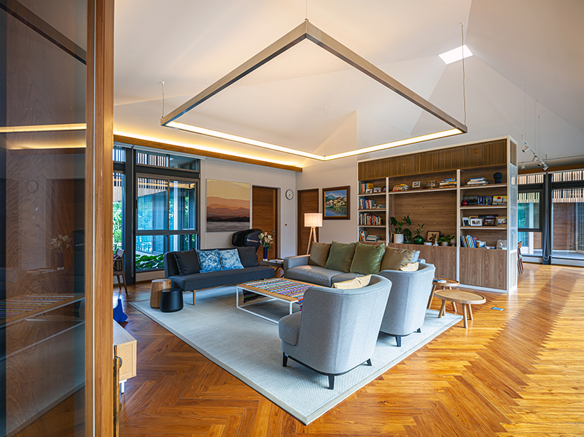 junsekino plans 'o-tree house' around a lush courtyard in thailand designboom