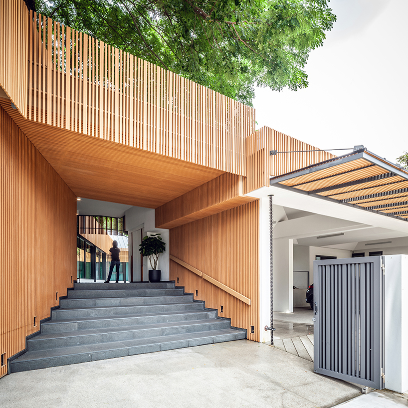 junsekino plans 'o-tree house' around a lush courtyard in thailand designboom