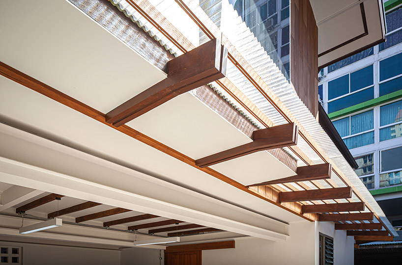 junsekino renovates an 80-year-old house in bangkok, thailand designboom