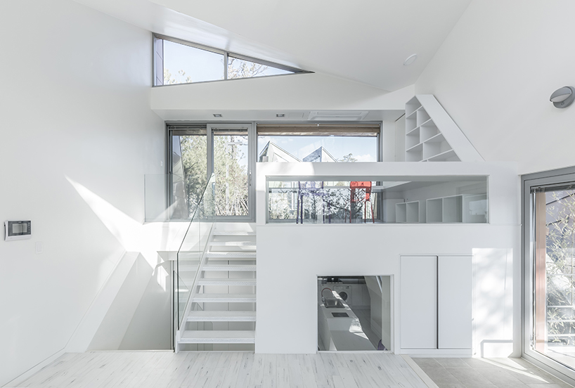 IROJE KHM forms zig-zagged colored townhouses for 'stella fiore' project in south korea designboom