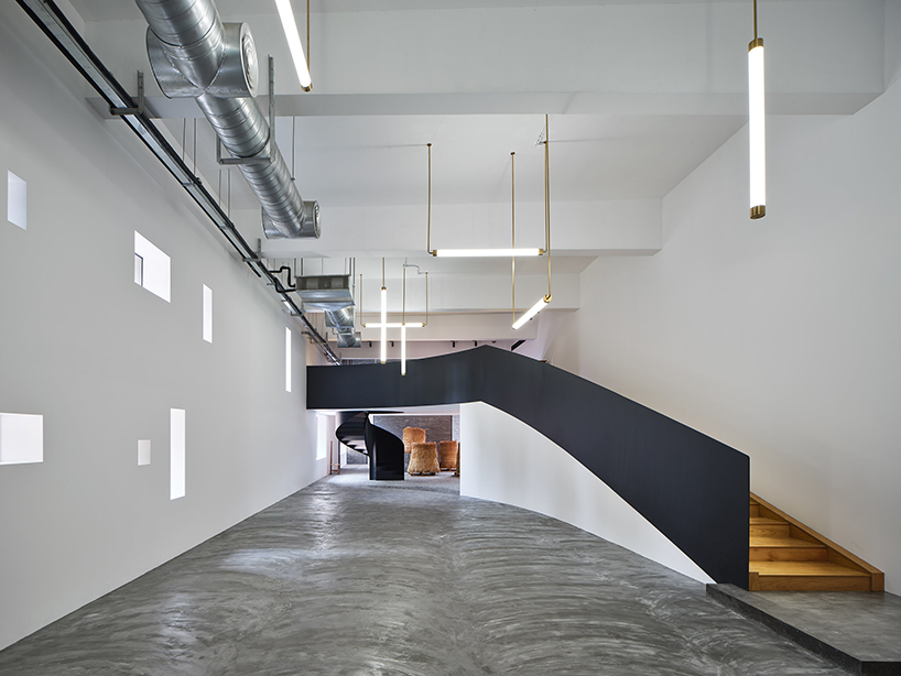 mitsuhiro shoji turns an old linen factory into a gallery in zhejiang, china designboom