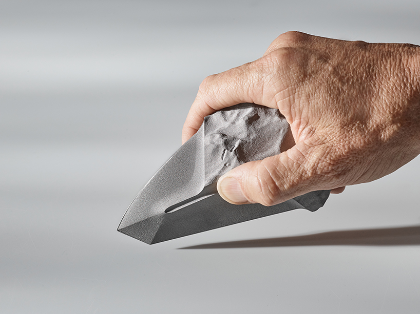 dov ganchrow remodels and 3D-prints archaeological artifacts in nylon, steel & zirconia