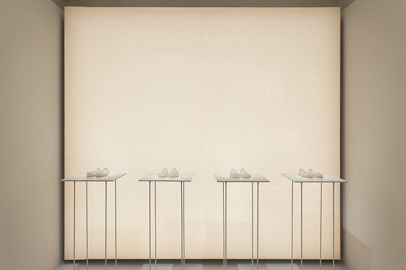 noiz architects designs minimal exhibition space for peng wei in taipei - 1