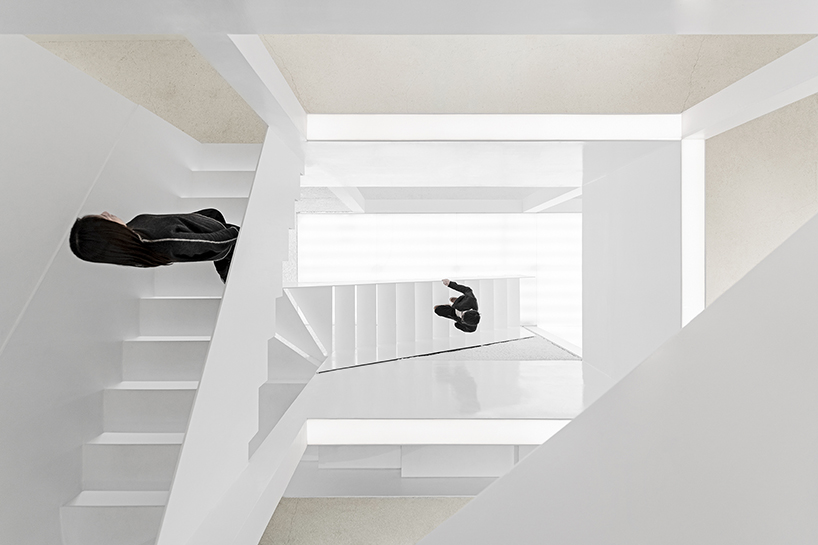 archstudio-mirror-garden-boutique-beijing-china-06-19-2019-designboom