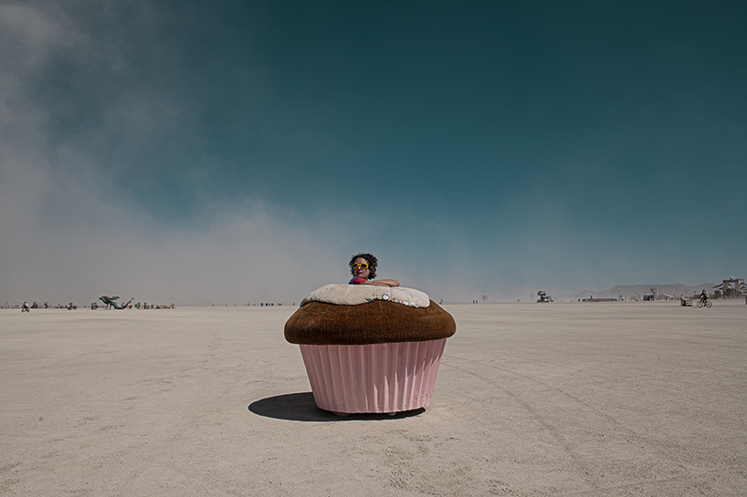 alexandra lier captures the surreal mutant vehicles of burning man in her new photo book