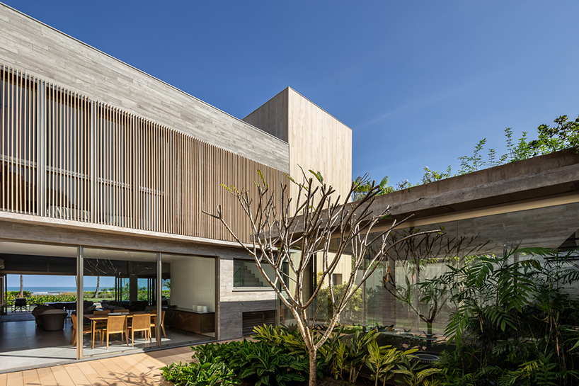 basiches arquitetos integrates outdoor spaces in the renovation of MF house in são paulo designboom