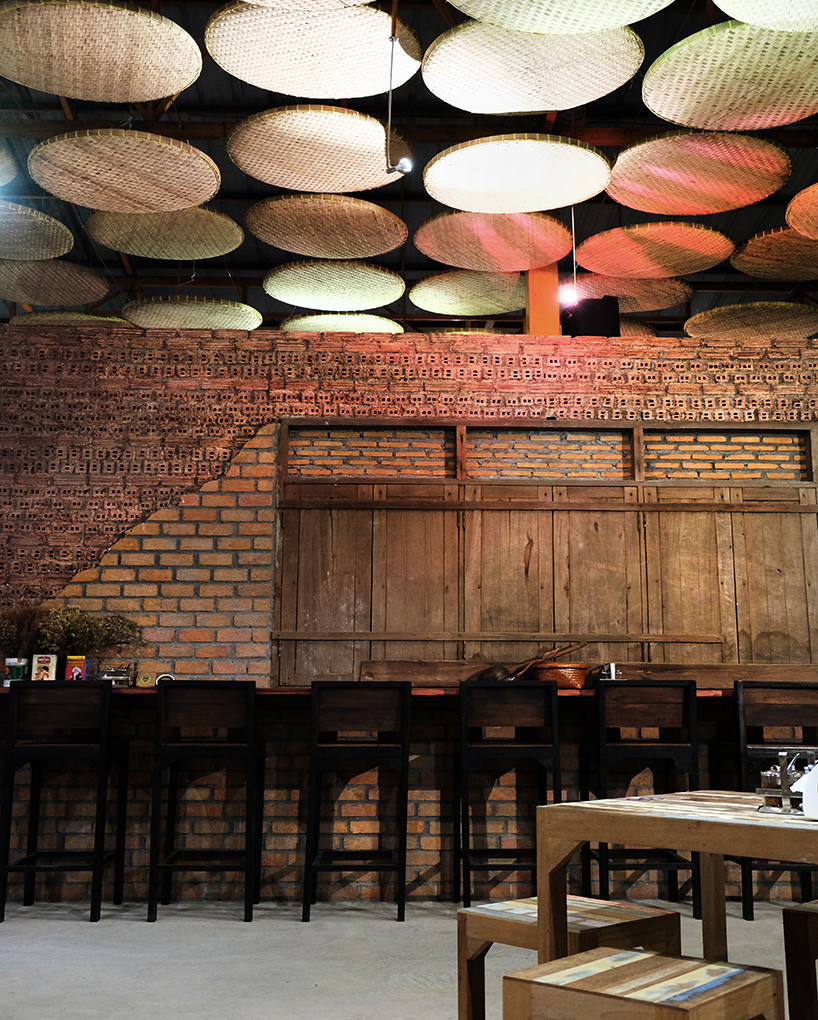 thaipan studio transforms warehouse into noodle restaurant in thailand thaipan studio 432 nai aek noodle restaurant thailand designboom
